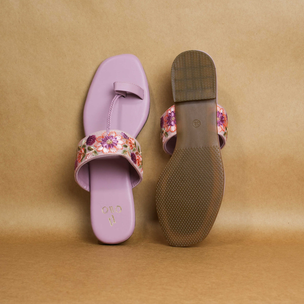 QAVO - The Fiore Floral Embroidered Toe-Loop Sandals