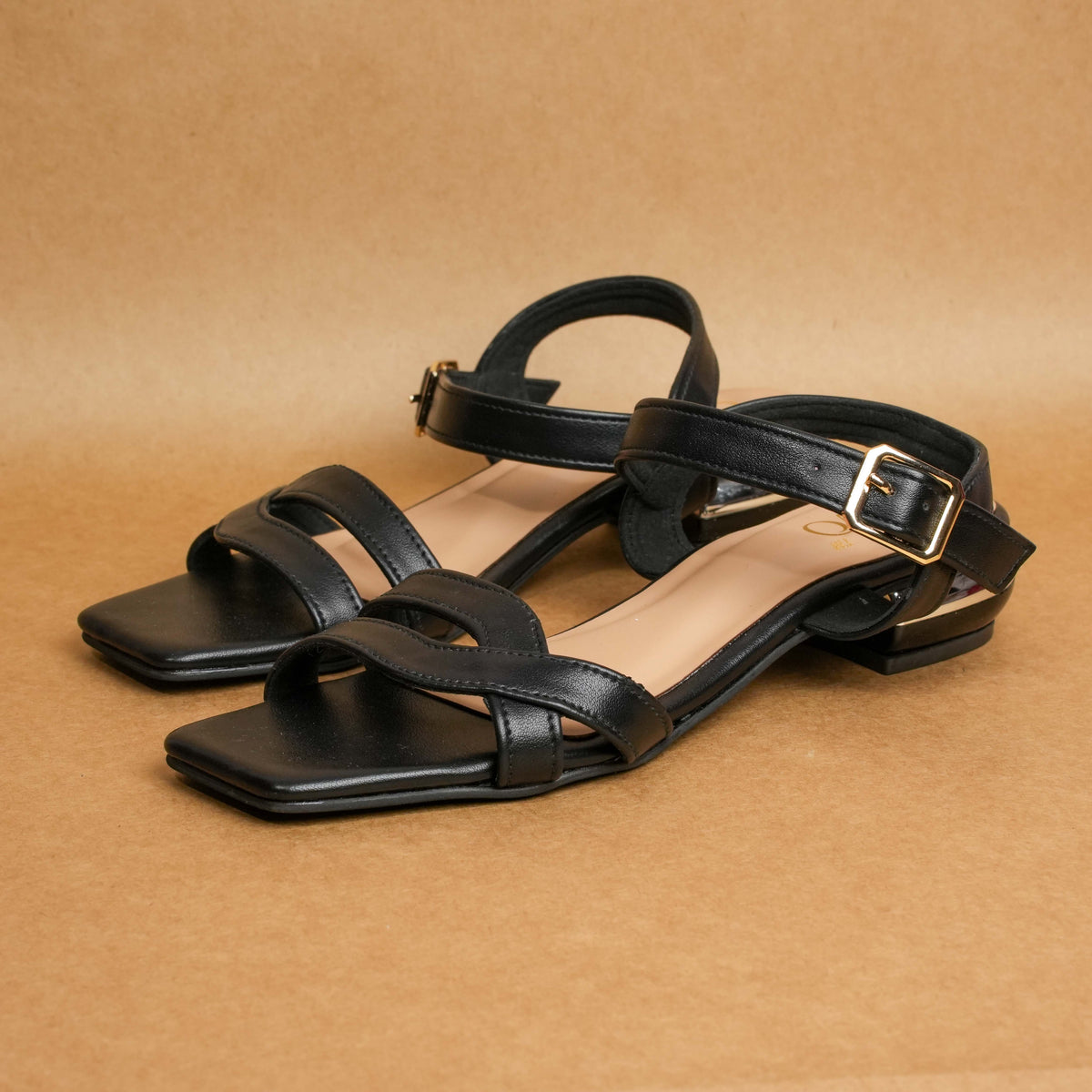 QAVO - The Elara Metallic Sandals
