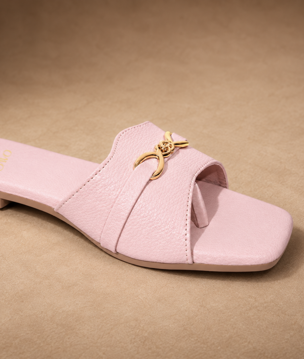QAVO - The Celeste Gold-Knot Flats