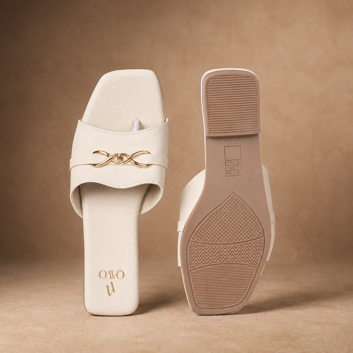 QAVO - The Celeste Gold-Knot Flats