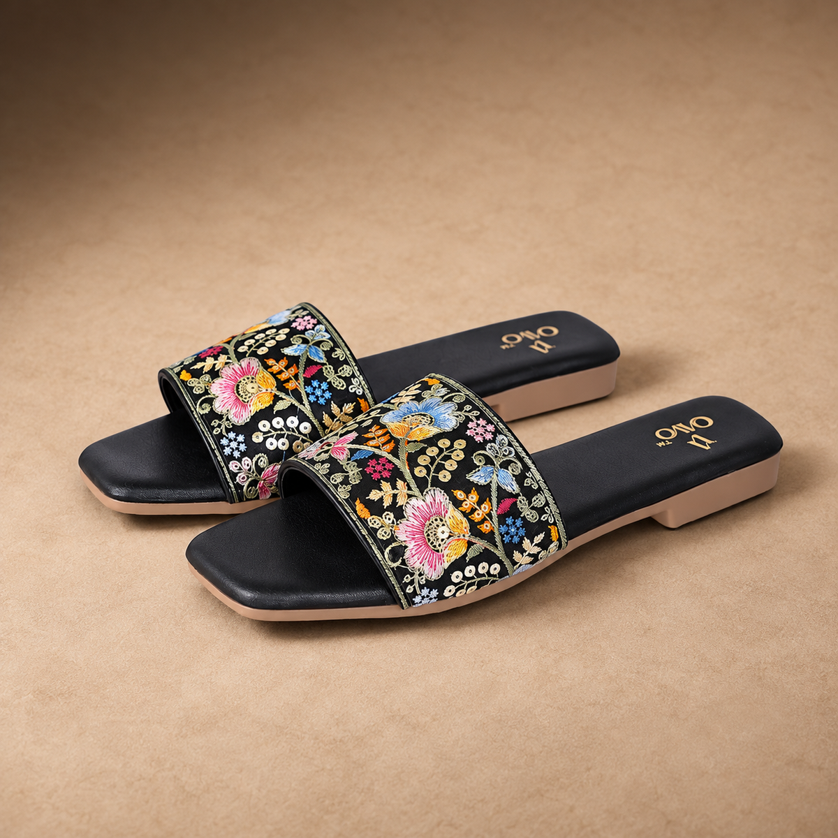 QAVO - The Floré Embroidered Floral Flats